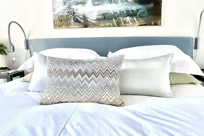 Image de Spacious luxury apartment in city Center.
