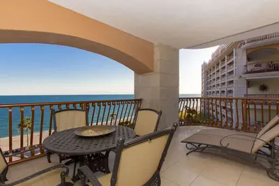 Image de SonoranSun 1br E514-Free Upgrade to WrapAround Balcony