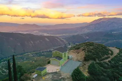 Image de Best Views in Julian. Modern Cottage with Cliffside Hot Tub & Glass Sauna