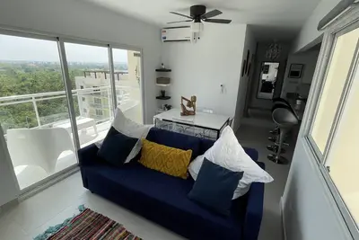 Image de Lovely & Clean 3 Bedrooms Apartment with parking close to the Beach