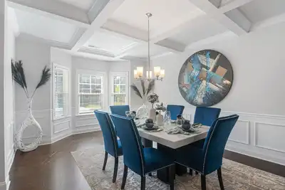 Image de Ultimate 8br Getaway w/lake views, bar, gym, movie theater, and much more. . .
