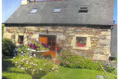 Gîte de Charme avec vue mer sur jardin