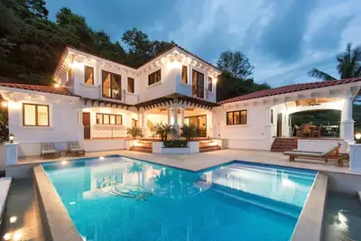 Image de Luxury Oceanfront View Villa with Chef, Housekeeping and Concierge Services