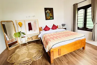 Image de A charming spacious home away from home