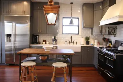 Image de Welcome to Casa Blanca, Hill Country Luxury.