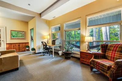 Image de Muskoka Waterfront Retreat