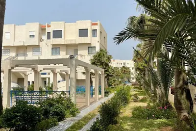 Image de Duplex piscine et plages, vue sur montagne