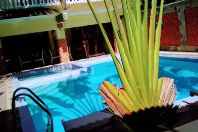 Image de Modern Furnished 2 bedroom-walking distance from beach and malls
