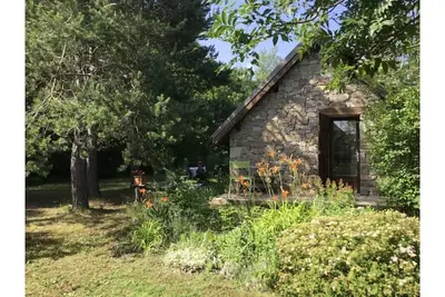 Image de Petit Chalet Idéal Pour L'été Proche du lac