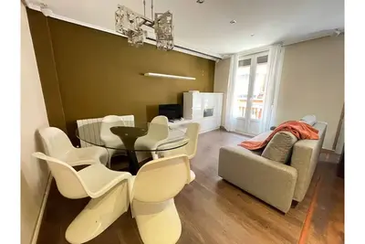 Image de Nice apartment and centrally located near the City Hall. In the neighborhood of Uribarri