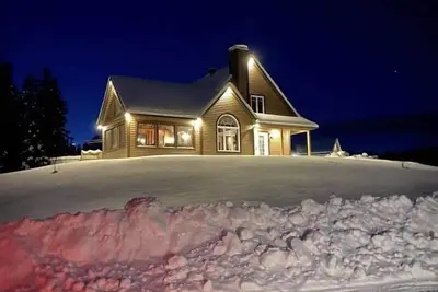 Luxury cottage for you and your family in Saint-Côme, Lanaudière, Quebec.