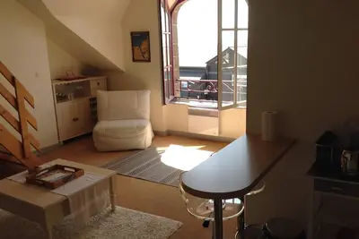 Studio avec mezzanine 30 m2. Vue mer