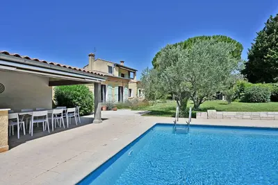 Image de Villa les 2 Pins- Piscine chauffée - Clim - Provence