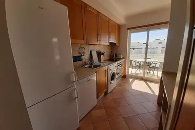 Image de Cta410-Apartamento T2 em Santa Luzia com piscina exterior e interior.