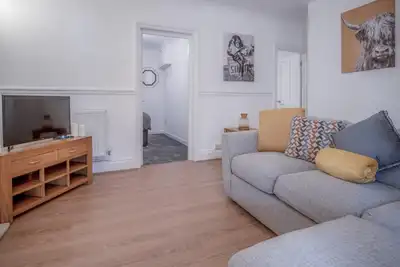 Image de Ivy Cellar - 2 Bedroom Apartment - Tenby