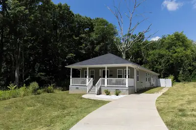 Image de Modern Spacious 4 Bedroom House minutes to Uptown Charlotte, Family friendly