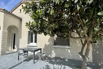 Image de Villeneuve les Avignon /centre/ piscine chauffée/100m2
