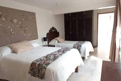 Image de vacation home 10 minutes from the beach, ideal for large families
