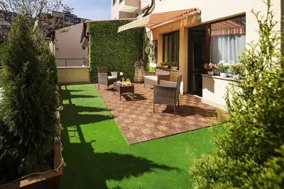 Image de 🚗 Free Parking on premises + 🌳Huge terrace🌳