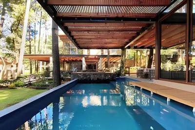 Image de Chalet with private pool and jacuzzi