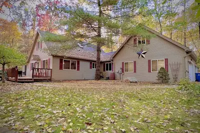 Image de Great Oaks Cottage - with Hot Tub!