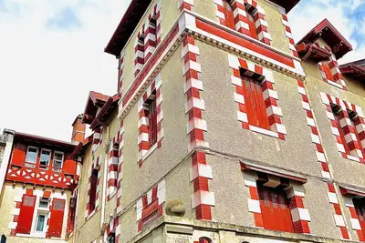 Image de Ville et plages à pied. Bel Appartement a Biarritz.