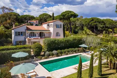 Image de A 5mn à pied de la plage de la Nartelle villa familiale pour 12 personnes