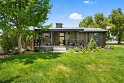 Image de Stunning 3br Cottage on a 25 acre Farm