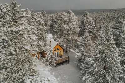 Image de The Timber A-Frame Retreat ✦ Spacious Deck ✦ Hot Tub & Bbq