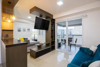 Image de Bright Studio - Gru