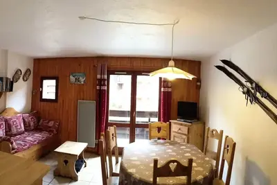 Image de 3 pièces cabine 6 personnes 3* expo est