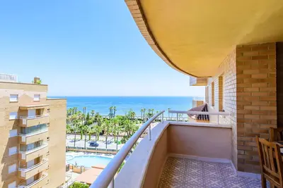 Image de Agréable appartement pour 4 personnes avec Wifi, climatisation, piscine, Tv, terrasse et parking