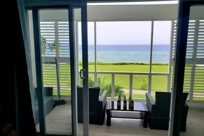 Beautiful Penthouse Apartment overlooking the Ocean.
