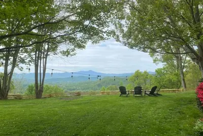 Image de New Listing! Hot Tub, 4 private acres, Amazing Views