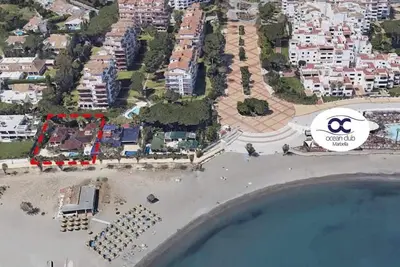 Image de Banús Sand House Super Villa in Puerto Banús facing the sea