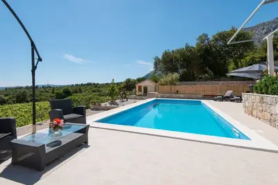 Image de Maison Hidden Treasure (17486-K1) - Orebic