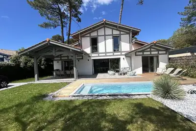 Image de Superbe Villa Contemporaine avec piscine