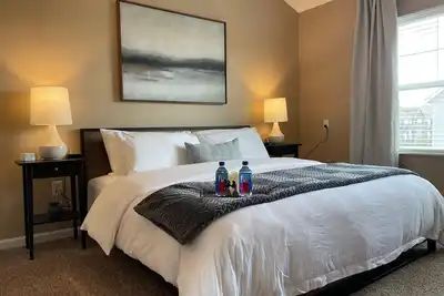 Retreat At The Charles | Top Floor | Amazing Beds