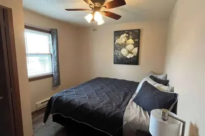 Image de 201 E Veterans St Apt B by Patriot Properties