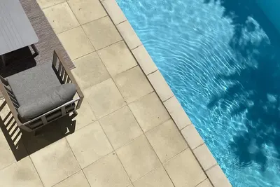 Image de Belle Maison avec piscine  Marseille 12eme