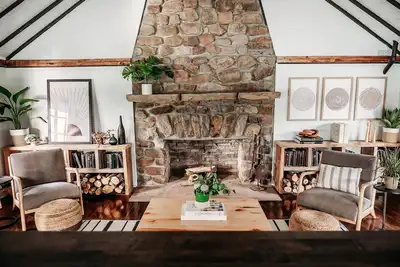 Image de Borrow a Private Lake on 850 Acres and a Cozy Boathouse