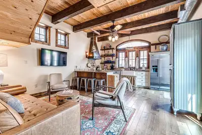 Image de Toscane sentir avec foyer extérieur et la cuisine.