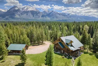 Image de Luxury Home with Amazing Mission & Swan Mtn Views!