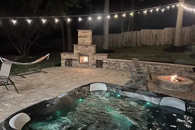 Image de Secluded Hilltop Cottage- Rekindle the 🔥(Hot Tub)