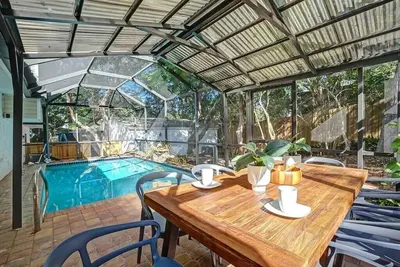 Image de Sun Catcher🌅Pool✔️Private Backyard✔️Game Room✔️