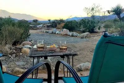 Image de J&B Desert Hideaway: Gateway of the Desert! - Views, Hot Tub, Outdoor Shower!