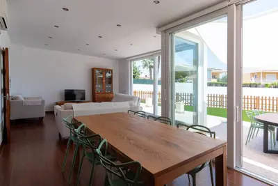 Image de Villa Houses - Villa Alta Calidad con Piscina y Jardín. A 5 Minutos de la Playa