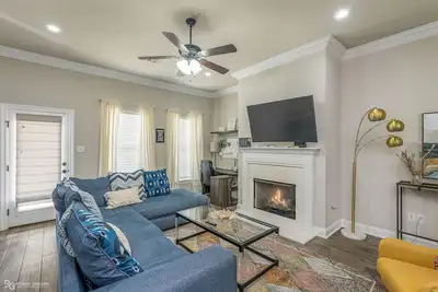 Image de Boho Retreat! Home away from Home! Tv in Each Room