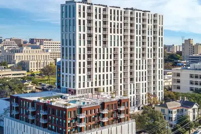 Image de 1bd/Austin - Rooftop Pool & Firepit, Bbq!