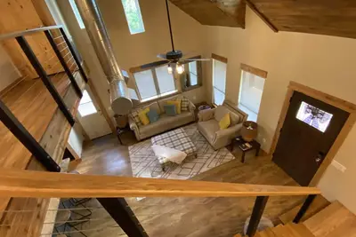 Image de End of Summer Special Aug & Sept! Sleeps 10 Book two nights & 3rd night is free!
